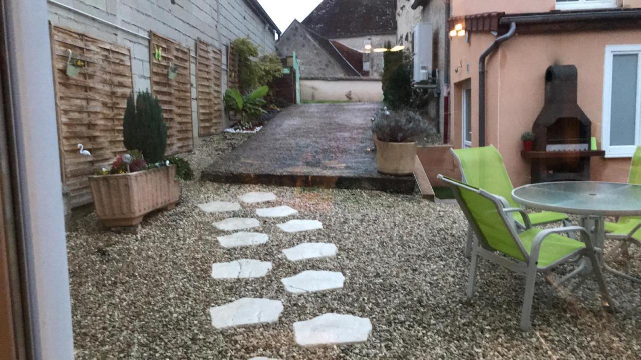 Loft L Atelier De Jacques Pres De Chablis Villy (Yonne) Exterior foto